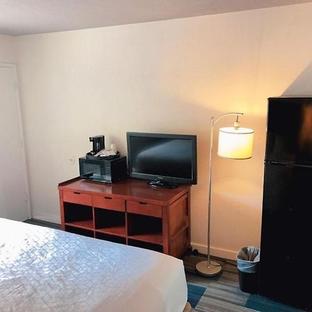 Super 8 By Wyndham San Jose Airport Motel Santa Clara Exterior photo